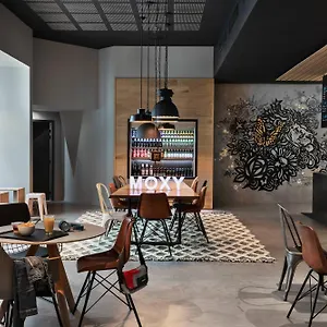 Moxy Lyon Airport 3*, Colombier-Saugnieu France